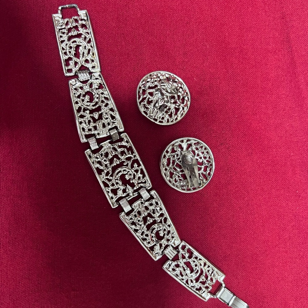 Antique Costume Jewelry